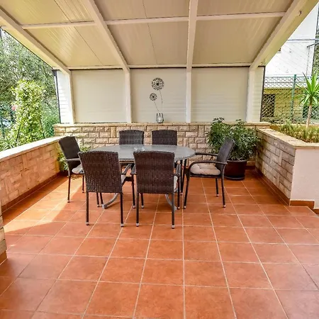 Apartment Bubamara