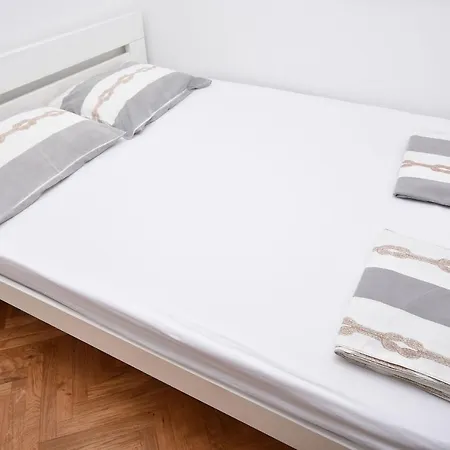 Apartment Bubamara