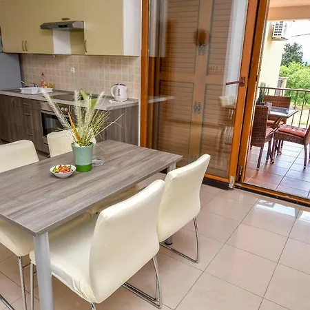 Apartment Bubamara